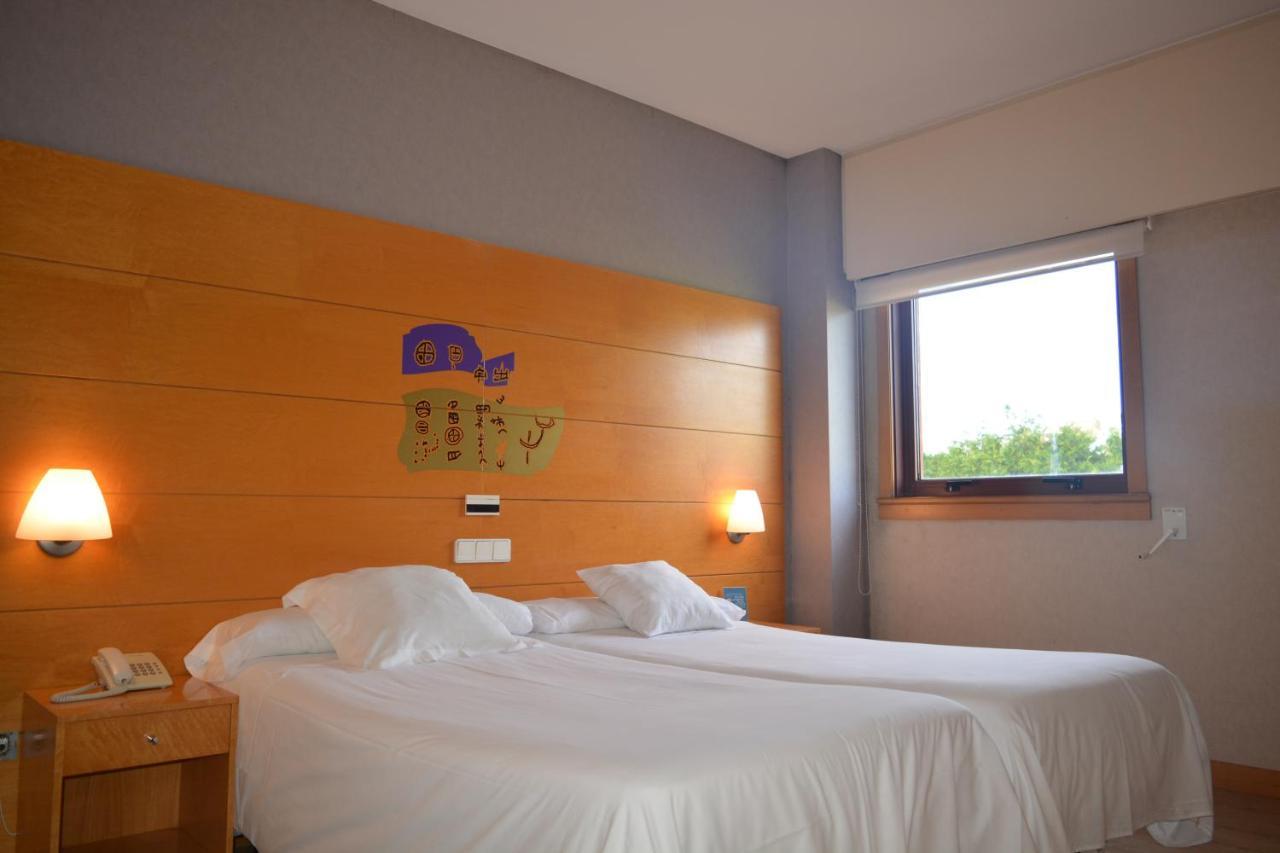 Ruta Jacobea Hotel Lavacolla Luaran gambar