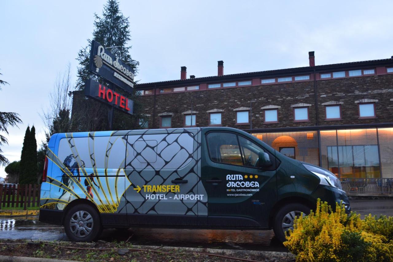 Ruta Jacobea Hotel Lavacolla Luaran gambar