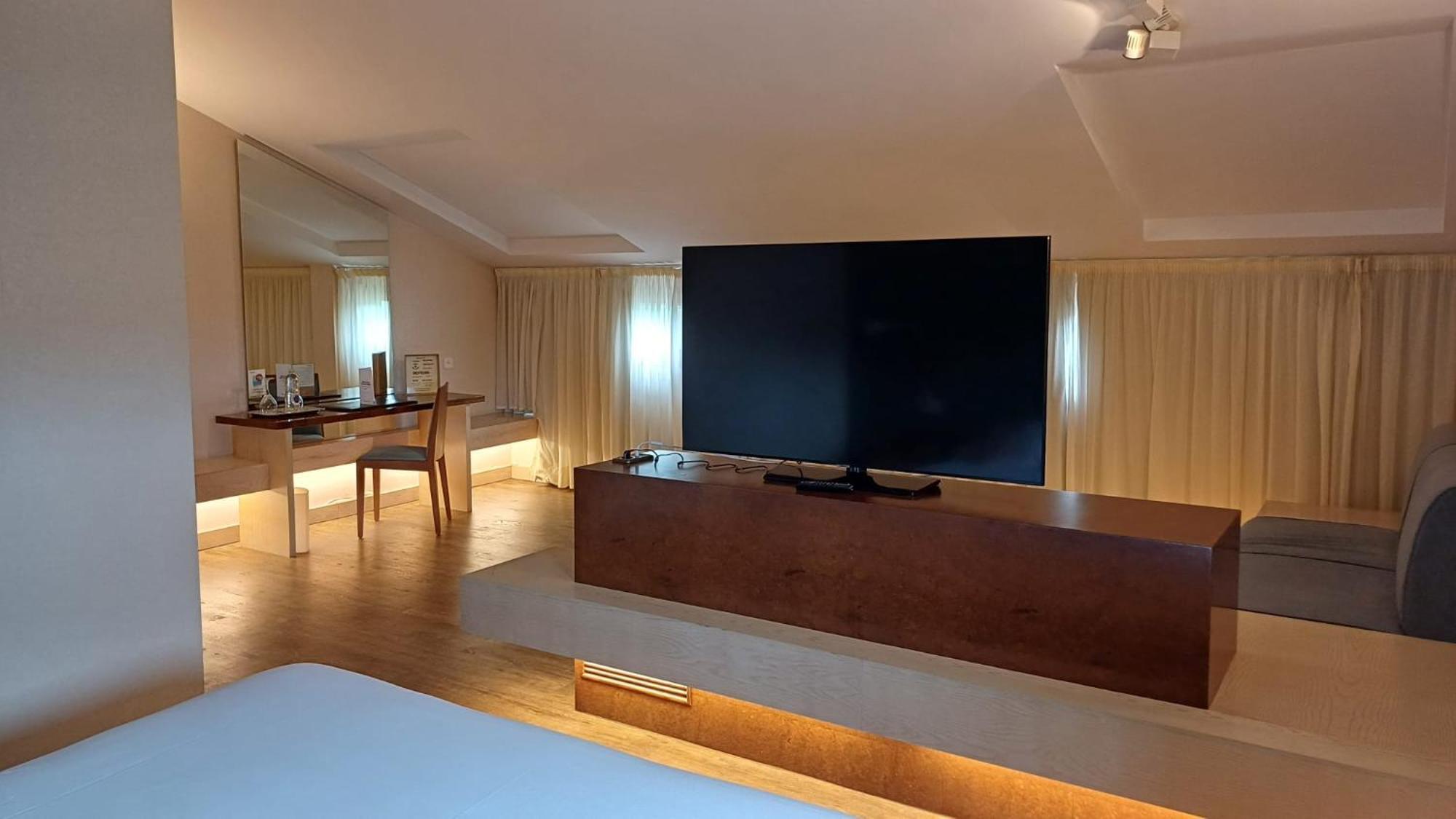 Ruta Jacobea Hotel Lavacolla Luaran gambar