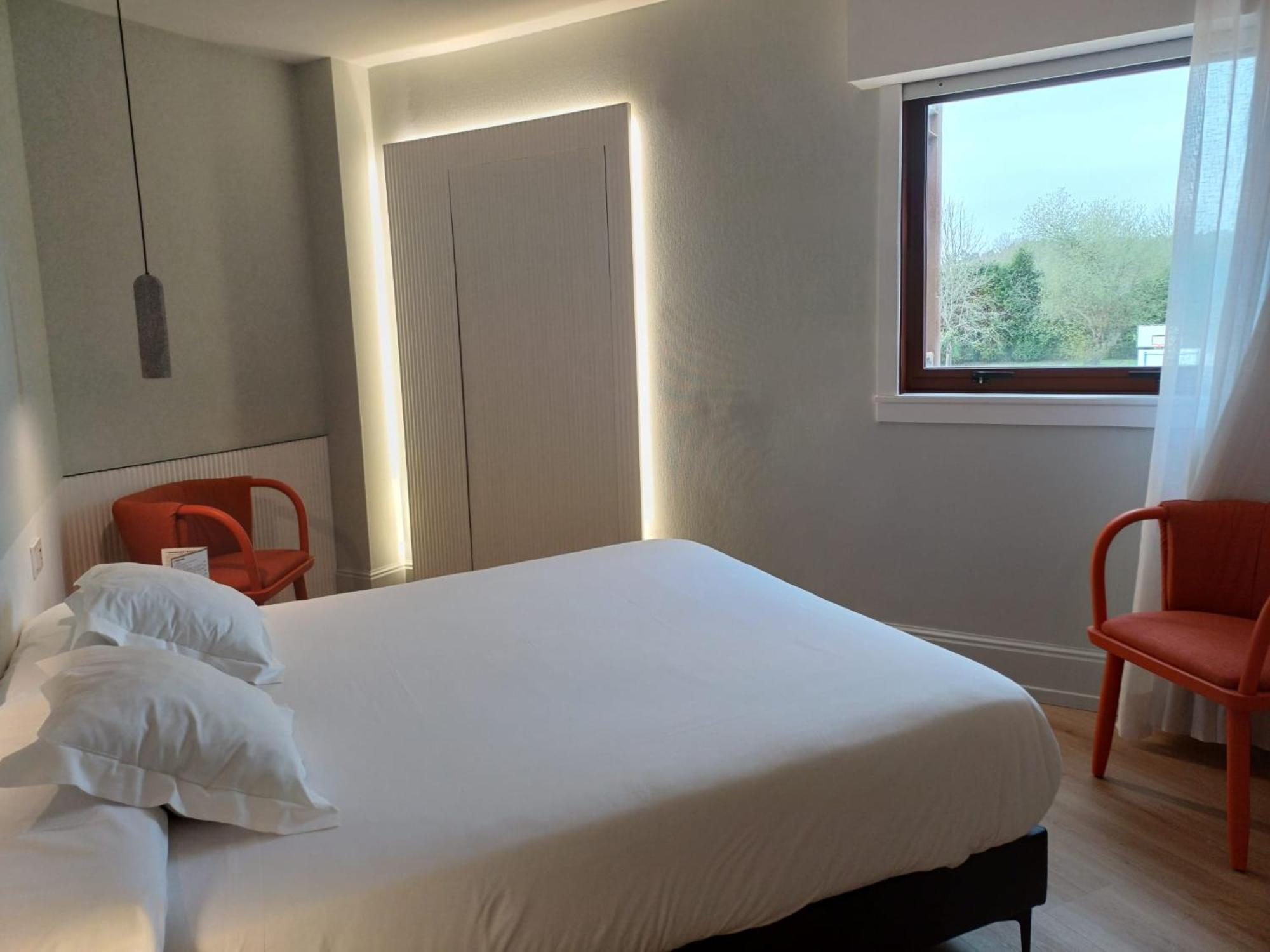 Ruta Jacobea Hotel Lavacolla Luaran gambar